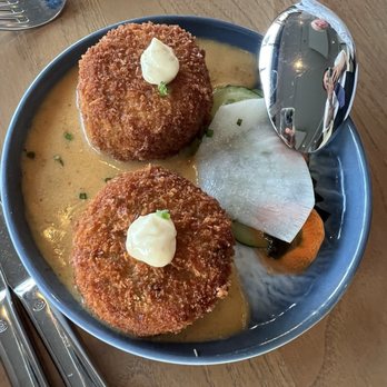 Roy's Waikoloa - Crab cakes - Hawaiian Near Me - Waikoloa, Hawaii Roy's Waikoloa - Crab cakes - Hawaiian Near Me - Waikoloa, Hawaii