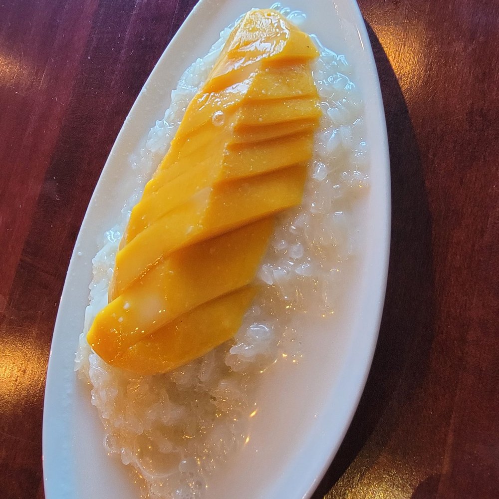 Ros Niyom Thai - Mango sticky rice - Thai Near Me - Round Rock, Texas Ros Niyom Thai - Mango sticky rice - Thai Near Me - Round Rock, Texas