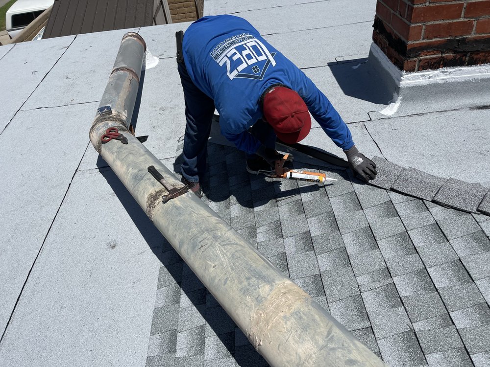 Slide of Lopez Roofing & Construction