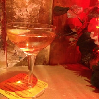 Les Etages - RoseRoyale - Lounges Near Me - Paris, 75