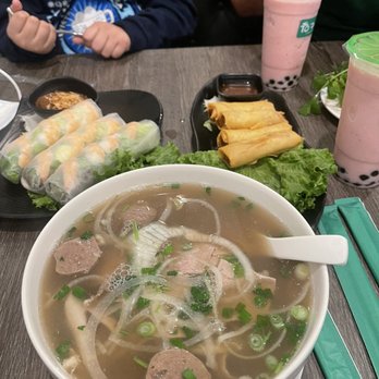 To Pho - Spring Rolls, egg rolls, #1 Beef bowl and Strawberry boba smoothies. - Vietnamese Near Me - Hesperia, California To Pho - Spring Rolls, egg rolls, #1 Beef bowl and Strawberry boba smoothies. - Vietnamese Near Me - Hesperia, California