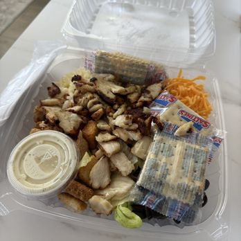 milanos pizza - Grilled chicken salad - Pizza Near Me - McGregor, Texas milanos pizza - Grilled chicken salad - Pizza Near Me - McGregor, Texas