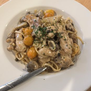 Albert's Restaurant - Chicken Piccata - American Near Me - San Diego, California Albert's Restaurant - Chicken Piccata - American Near Me - San Diego, California