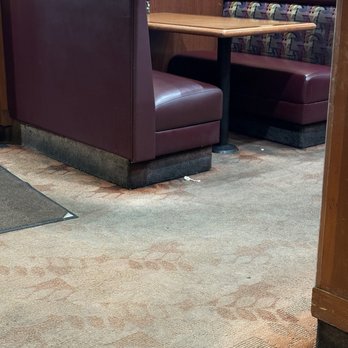 Sizzler - The carpet around the seat... DIRTY.! - Seafood Near Me - Inglewood, California Sizzler - The carpet around the seat... DIRTY.! - Seafood Near Me - Inglewood, California