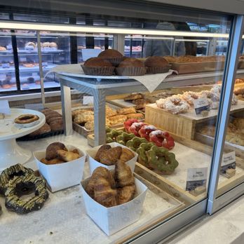 Paris Baguette - Bakeries Near Me - West Hartford, Connecticut Paris Baguette - Bakeries Near Me - West Hartford, Connecticut