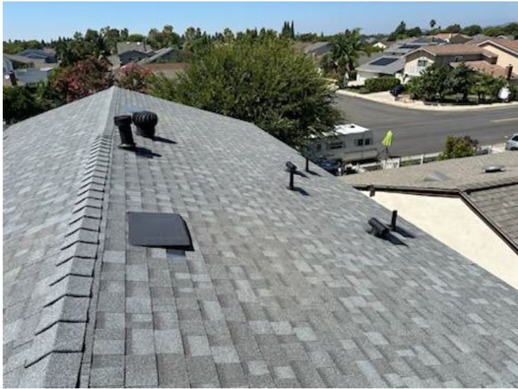 Slide of Lazaros Roofing