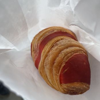 Devoción - Guava croissant - Coffee & Tea Near Me - Brooklyn, New York