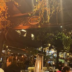 Safari Restaurante e Bar - Live music, excellent service