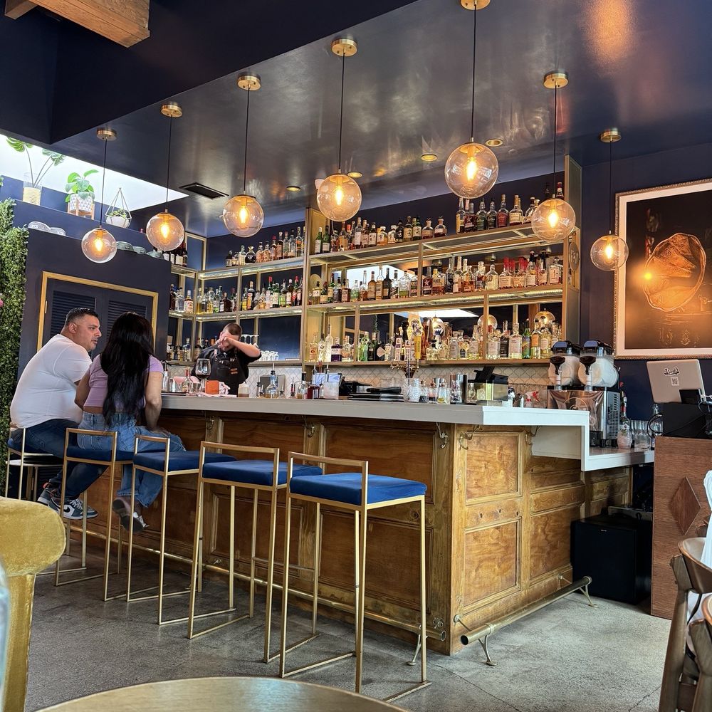Rocks & Drams - Cocktail Bars Near Me - Ventura, California Rocks & Drams - Cocktail Bars Near Me - Ventura, California