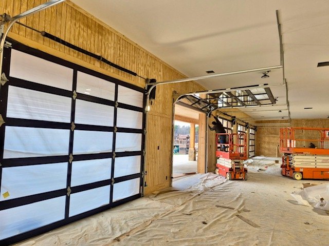 Wilson Garage Door Company of Huntsville - Garage Door Contractor in Huntsville, TN