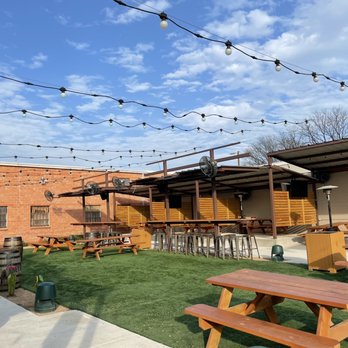 Smoke Skybar - More seating areas - Barbeque Near Me - San Antonio, Texas Smoke Skybar - More seating areas - Barbeque Near Me - San Antonio, Texas