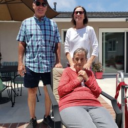 Huntington Beach Guest Homes - Family get together on nice new patio