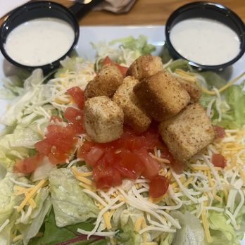 Chili's - Side House Salad - Bars Near Me - Olive Branch, Mississippi