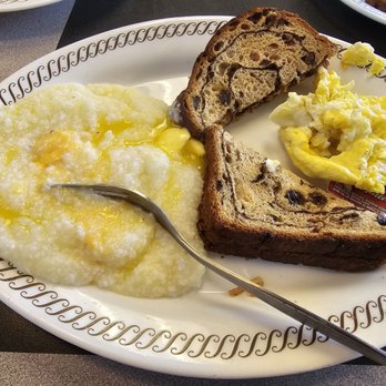 Waffle House - Grits with raisin toast and eggs - Breakfast & Brunch Near Me - Tucker, Georgia Waffle House - Grits with raisin toast and eggs - Breakfast & Brunch Near Me - Tucker, Georgia