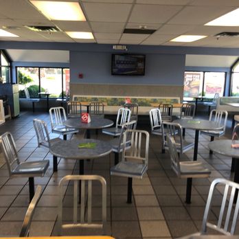 Burger King - empty tables and chairs in a restaurant - Burgers Near Me - Syracuse, New York