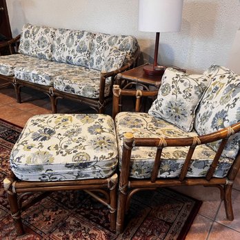 Austin Upholstery Studio - Beautiful couch and chair - Fabric Stores Near Me - Austin, Texas Austin Upholstery Studio - Beautiful couch and chair - Fabric Stores Near Me - Austin, Texas