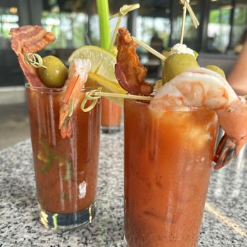 River House - The Deluxe Bloody.... uuMMMMMMM - New American Near Me - Louisville, Kentucky