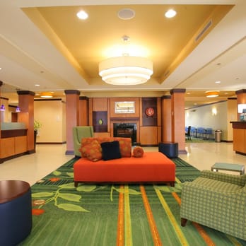 Fairfield by Marriott Inn & Suites Columbia Northeast - Lobby - Hotels Near Me - Columbia, South Carolina