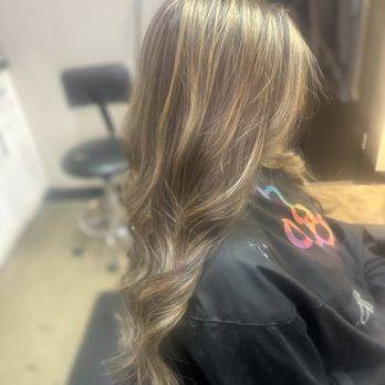 Hair by Philomena - Blonde highlights - Hair Stylists Near Me - Sunnyvale, Texas Hair by Philomena - Blonde highlights - Hair Stylists Near Me - Sunnyvale, Texas
