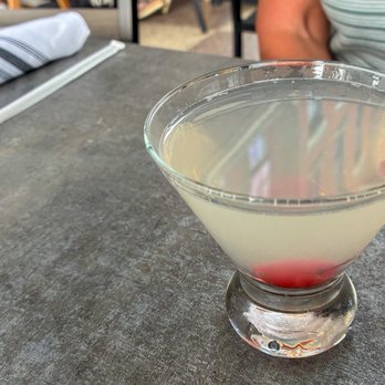 BRU Burger Bar - Fort Wayne - Pear cosmo - Burgers Near Me - Fort Wayne, Indiana