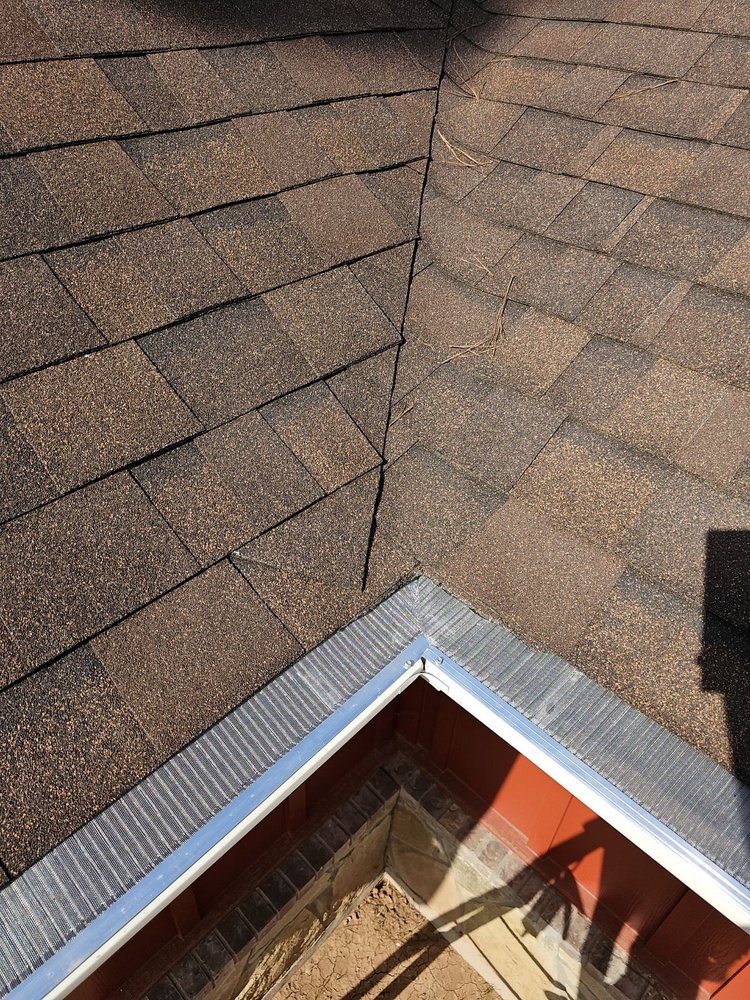 Slide of Spade Roofing and Gutters