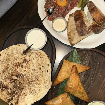 Armitage Alehouse - Pubs Near Me - Chicago, Illinois