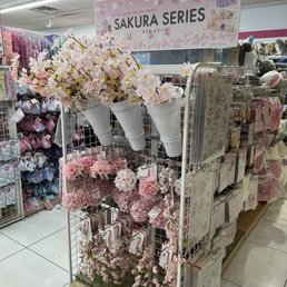 Sakura season! Sakura season!