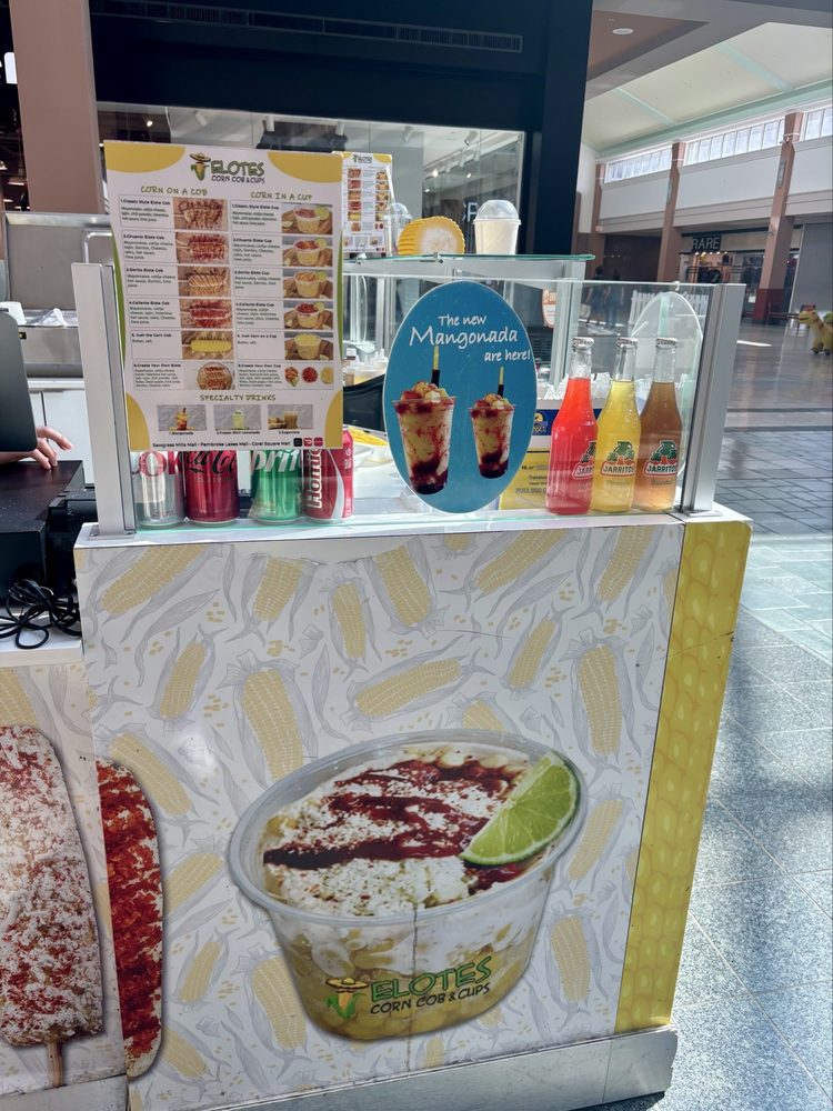 Elotes Corn Cob & Cups