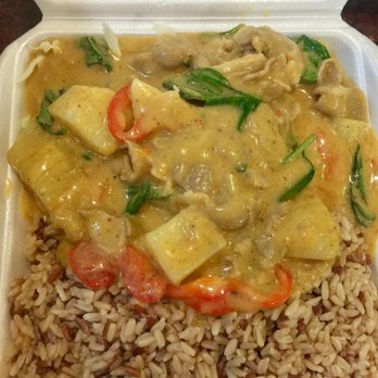 Bangkok Chef - Manoa - yellow curry chicken - Thai Near Me - Honolulu, Hawaii