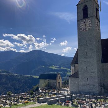 Keschtenweg Chestnut Trail - Velturno church where we started our walk - Hiking Near Me - Velturno, BZ