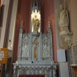 St Patrick's Parish - Inside