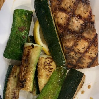 Beef 'O' Brady's - Salmon entree - Pubs Near Me - Callaway, Florida