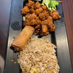 Asia Bowl & Grill - Orange chicken meal