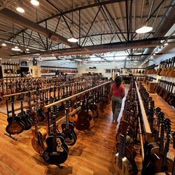 Carter Vintage Guitars - Heaven on earth!