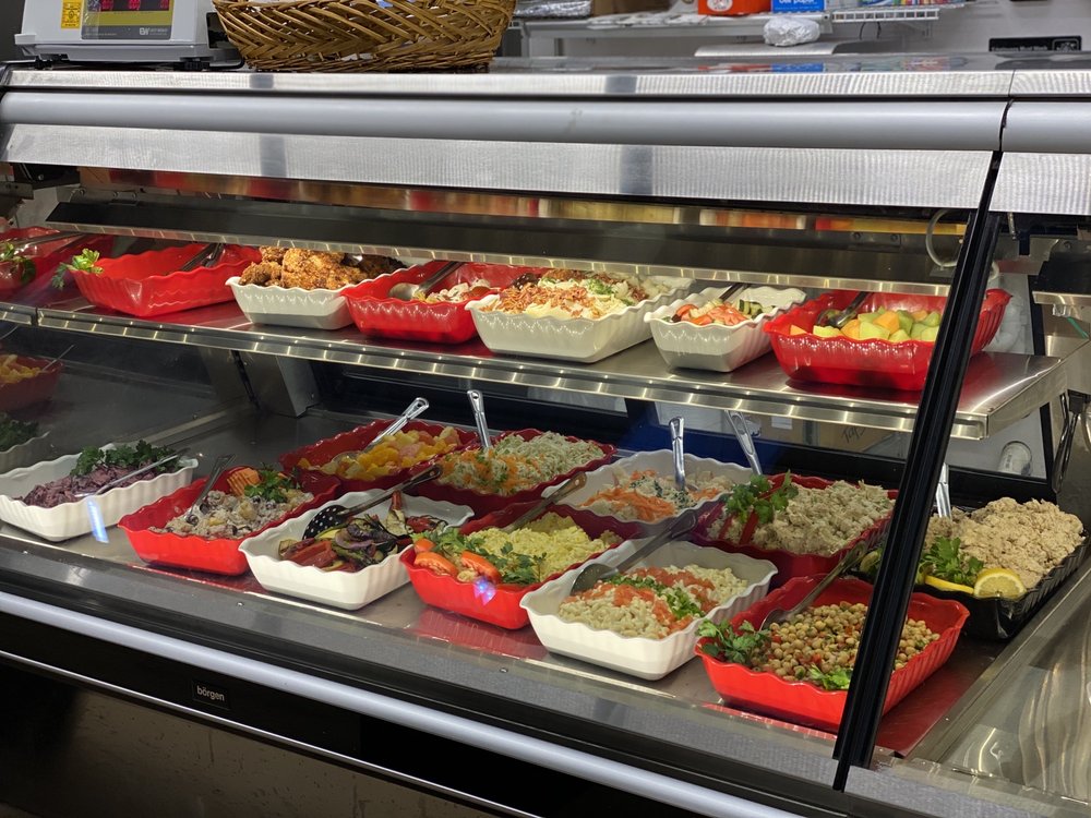 QUOGUE COUNTRY MARKET Updated May 2024 29 Photos & 34 Reviews 146