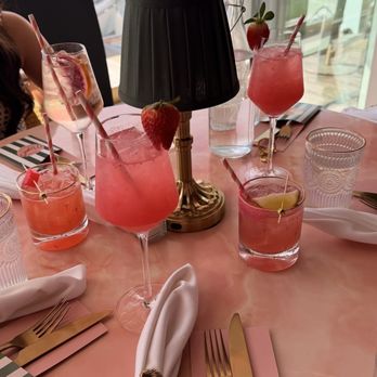 Nigel's Waterfront Restaurant - Lily's Spirts (mocktail) - Bars Near Me - Long Beach, California