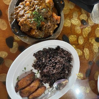 Bella Cuba - Oxtail stew with black bean rice and friend sweet plantains - Cuban Near Me - Miami Beach, Florida