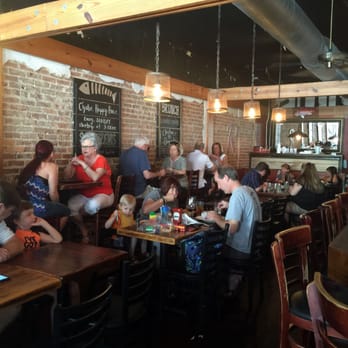 Roux On Canton - Dining - Southern Near Me - Roswell, Georgia