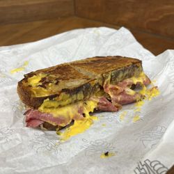 Hector's Deli