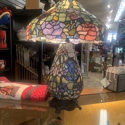 Unity Shoppe - Beautiful lamp