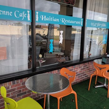 La Belle Jacmelienne Cafe - Outdoor tables - Haitian Near Me - Miramar, Florida La Belle Jacmelienne Cafe - Outdoor tables - Haitian Near Me - Miramar, Florida