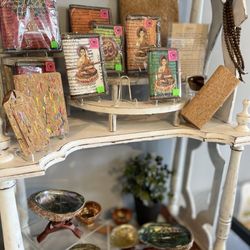 Carolina Hemp Hut - Hillsborough - Great gifts!