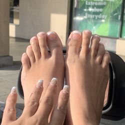 Tip Toe - Nails