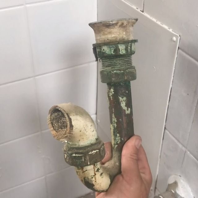 Slide of Glen Ellyn Emergency Plumber