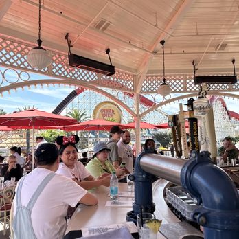 Lamplight Lounge - Outdoor Bar - New American Near Me - Anaheim, California Lamplight Lounge - Outdoor Bar - New American Near Me - Anaheim, California