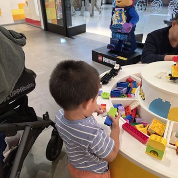 Lego Store - 3 different areas to play - Toy Stores Near Me - Arcadia, California