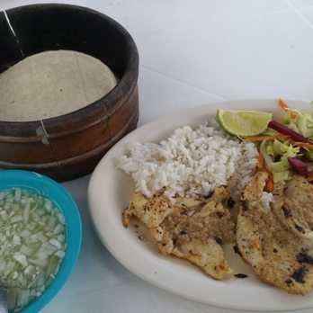 La Tarraya - Seafood Near Me - Playa del Carmen, ROO