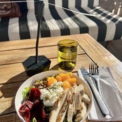 Barnone - Summer Beet salad with Chicken
