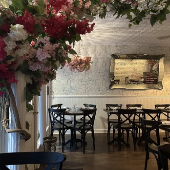 La petite joie - Interior of the restaurant - French Near Me - Brooklyn, New York