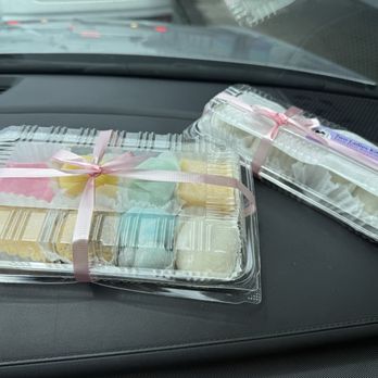Two Ladies Kitchen - Bakeries Near Me - Hilo, Hawaii